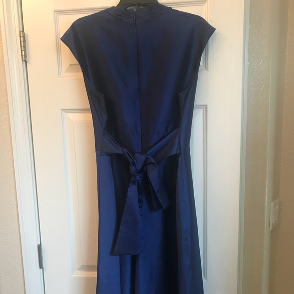 Beautiful blue cocktail dress - Picture 4 of 8